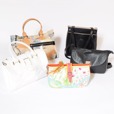 Lot 521 - COLLECTION OF FIVE LONGCHAMP BAGS