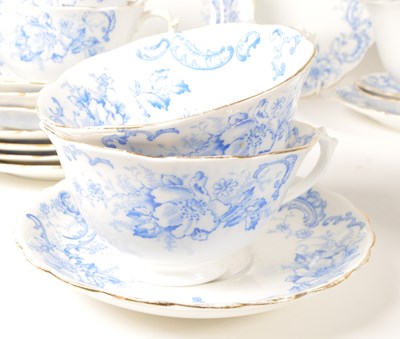 Lot 47 - EARLY 20TH CENTURY TUSCAN CHINA ENGLAND BLUE AND WHITE FLORAL TEA SERVICE