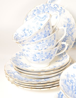 Lot 47 - EARLY 20TH CENTURY TUSCAN CHINA ENGLAND BLUE AND WHITE FLORAL TEA SERVICE