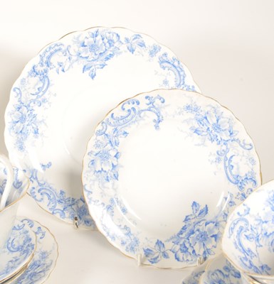 Lot 47 - EARLY 20TH CENTURY TUSCAN CHINA ENGLAND BLUE AND WHITE FLORAL TEA SERVICE