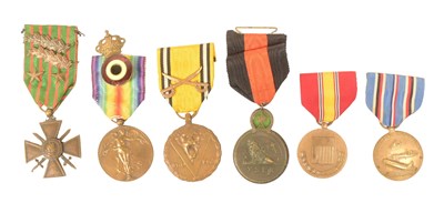 Lot 342 - COLLECTION OF FIRST & SECOND WORLD WAR MEDALS