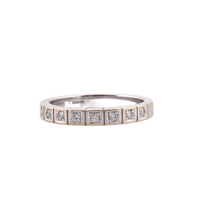 Lot 208 - HALLMARKED 9CT GOLD HALF ETERNITY RING