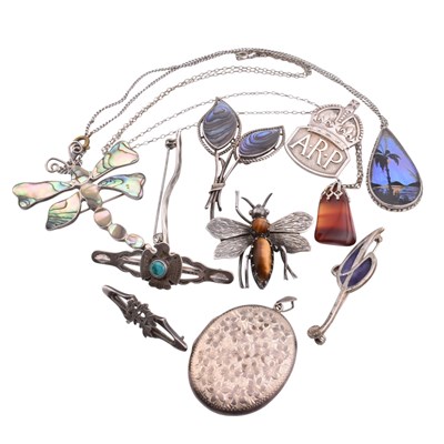 Lot 277 - COLLECTION OF SILVER & WHITE METAL JEWELLERY