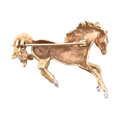 Lot 69 - HALLMARKED 9CT GOLD STALLION HORSE BROOCH