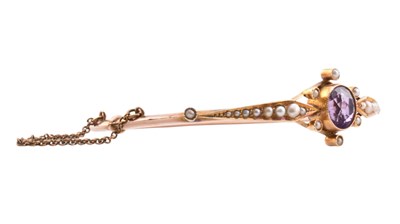 Lot 3 - EDWARDIAN 9CT GOLD AMETHYST & PEARL HINGED BANGLE