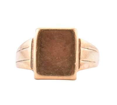 Lot 110 - HALLMARKED 18CT GOLD SIGNET RING