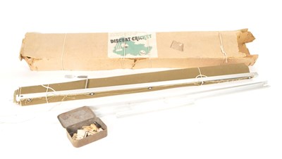 Lot 225 - 1950S VINTAGE BALYNA DISCBAT CRICKET GAME BOXED SET