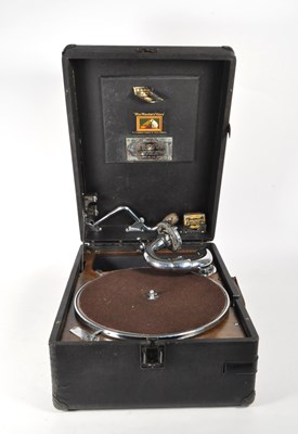Lot 402 - HIS MASTER'S VOICE - HMV 1930S VINTAGE TURNTABLE RECORD PLAYER