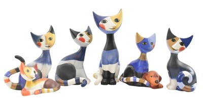 Lot 629 - ROSINA WACHTMEISTER FOR GOEBEL - FIVE RETRO 1990S BISQUE PORCELAIN SEATED CAT FIGURINES