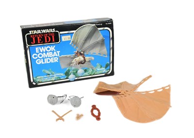 Lot 39 - STAR WARS - ORIGINAL VINTAGE EWOK COMBAT GLIDER PLAYSET