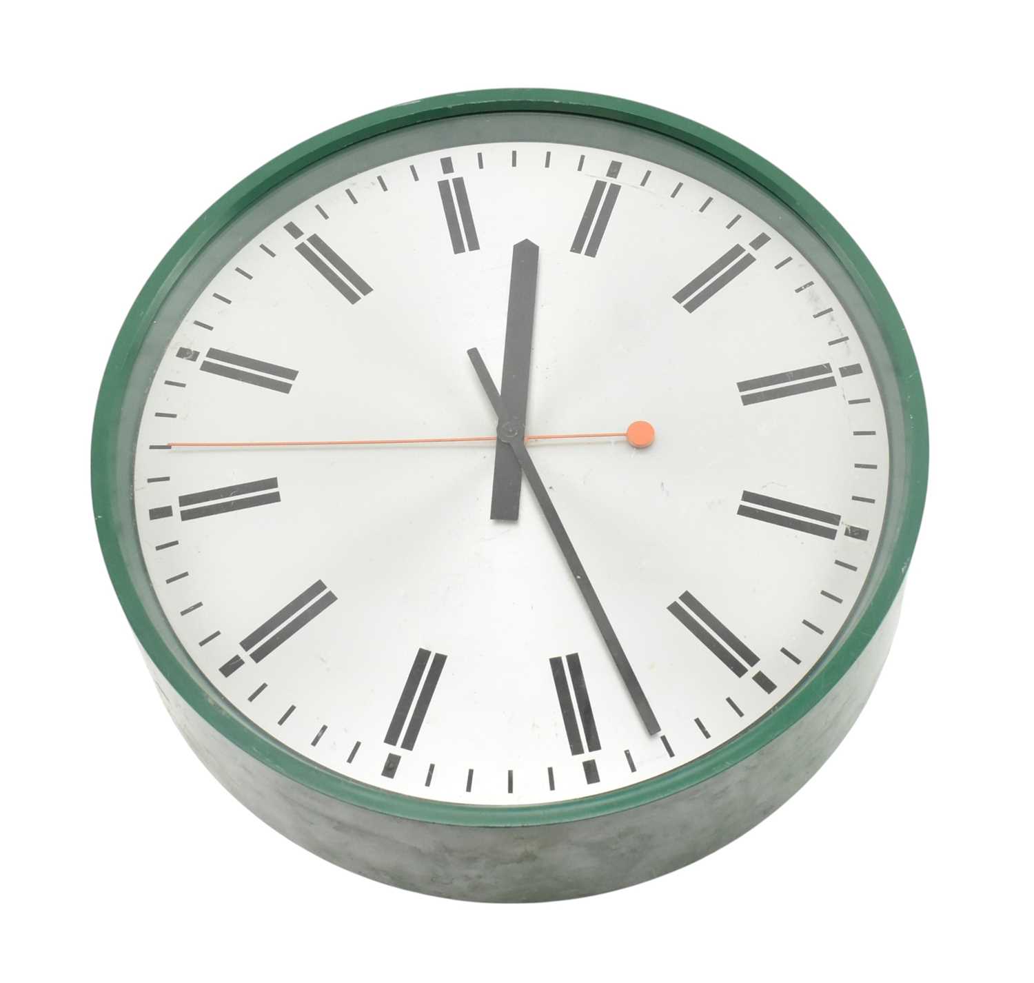 Lot 33 - ROBERT WELCH FOR THE SYNCHRONOME CO - INDUSTRIAL WALL CLOCK