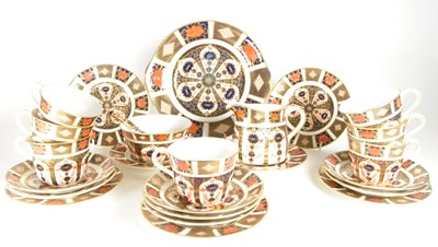 Lot 34 - ROYAL CROWN DERBY - PORCELAIN IMARI TEA SERVICE / SET