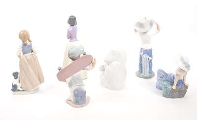 Lot 191 - SIX VINTAGE NAO PORCELAIN FIGURINES