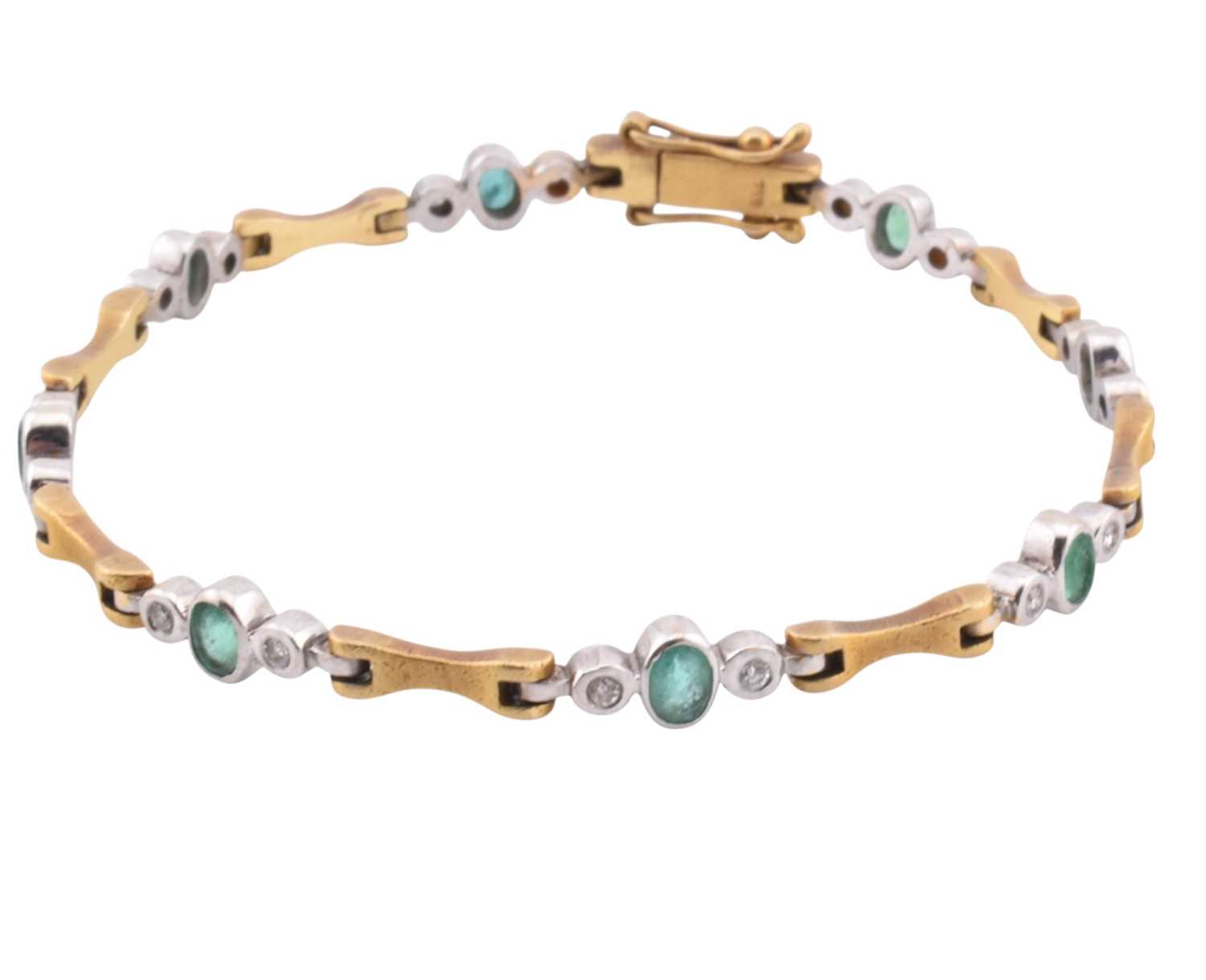 Lot 57 - GOLD EMERALD & DIAMOND FANCY LINK BRACELET