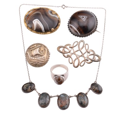 Lot 189 - COLLECTION OF SILVR JEWELLERY