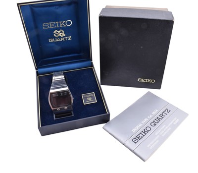 Lot 283 - SEIKO CHRONOGRAPH LCD STAINLESS STEEL 0634 5009 WRISTWATCH