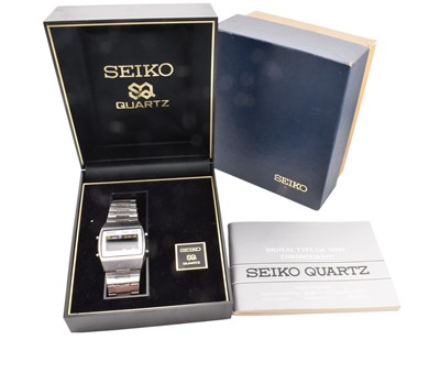 Lot 334 - SEIKO LCD CHRONOGRAPH M929-5000 T BOXED