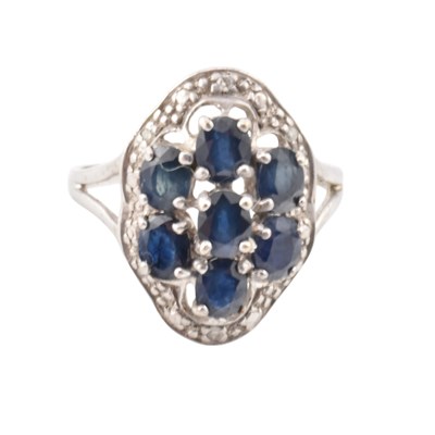 Lot 232 - HALLMARKED 9CT GOLD SAPPHIRE & DIAMOND CLUSTER RING
