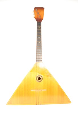 Lot 410 - VINTAGE 20TH CENTURY BALILIKA