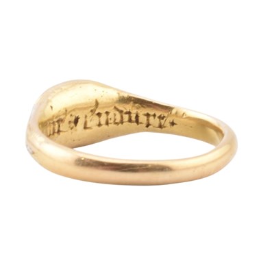 Lot 64 - ANTIQUE GARNET &ENAMEL RING WITH INSCRIPTION