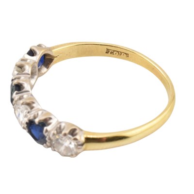 Lot 66 - HALLMARKED 18CT GOLD SAPPHIRE & DIAMOND FIVE STONE RING