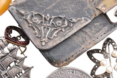 Lot 295 - COLLECTION OF ANTIQUE VINTAGE & MODERN COSTUME JEWELLERY