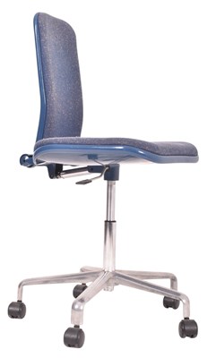 Lot 649 - HILLE SUPPORTO DESK CHAIR BY FRED SCOTT