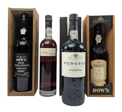 Lot 195 - FOUR VINTAGE & AGED BOTTLES OF PORT, TO INCLUDE DOW'S & FONSECA