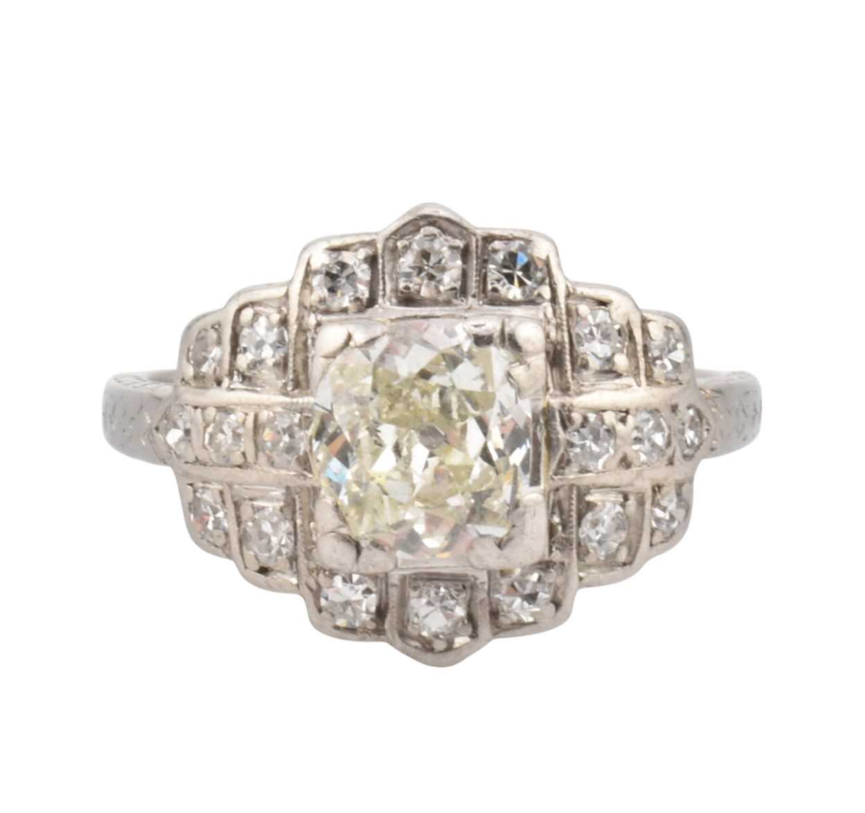 Lot 2 - ART DECO PLATINUM & DIAMOND RING