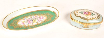 Lot 85 - DUBARRY - VINTAGE 20TH CENTURY PORCELAIN CURIOS