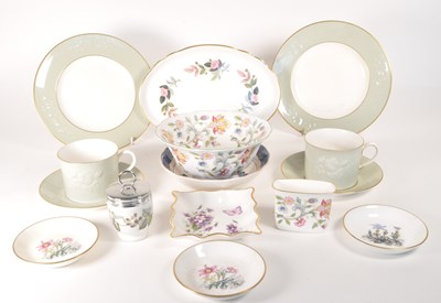 Lot 86 - COLLECTION OF MID CENTURY BRITISH PORCELAIN