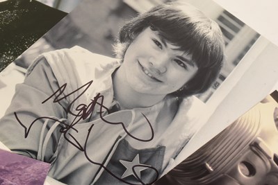 Lot 147 - DOCTOR WHO - COLLECTION OF AUTOGRAPHS