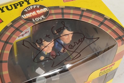 Lot 13 - ONLY FOOLS & HORSES - YUPPY LOVE BOBBLE HEAD SIGNED BY SIR DAVID JASON