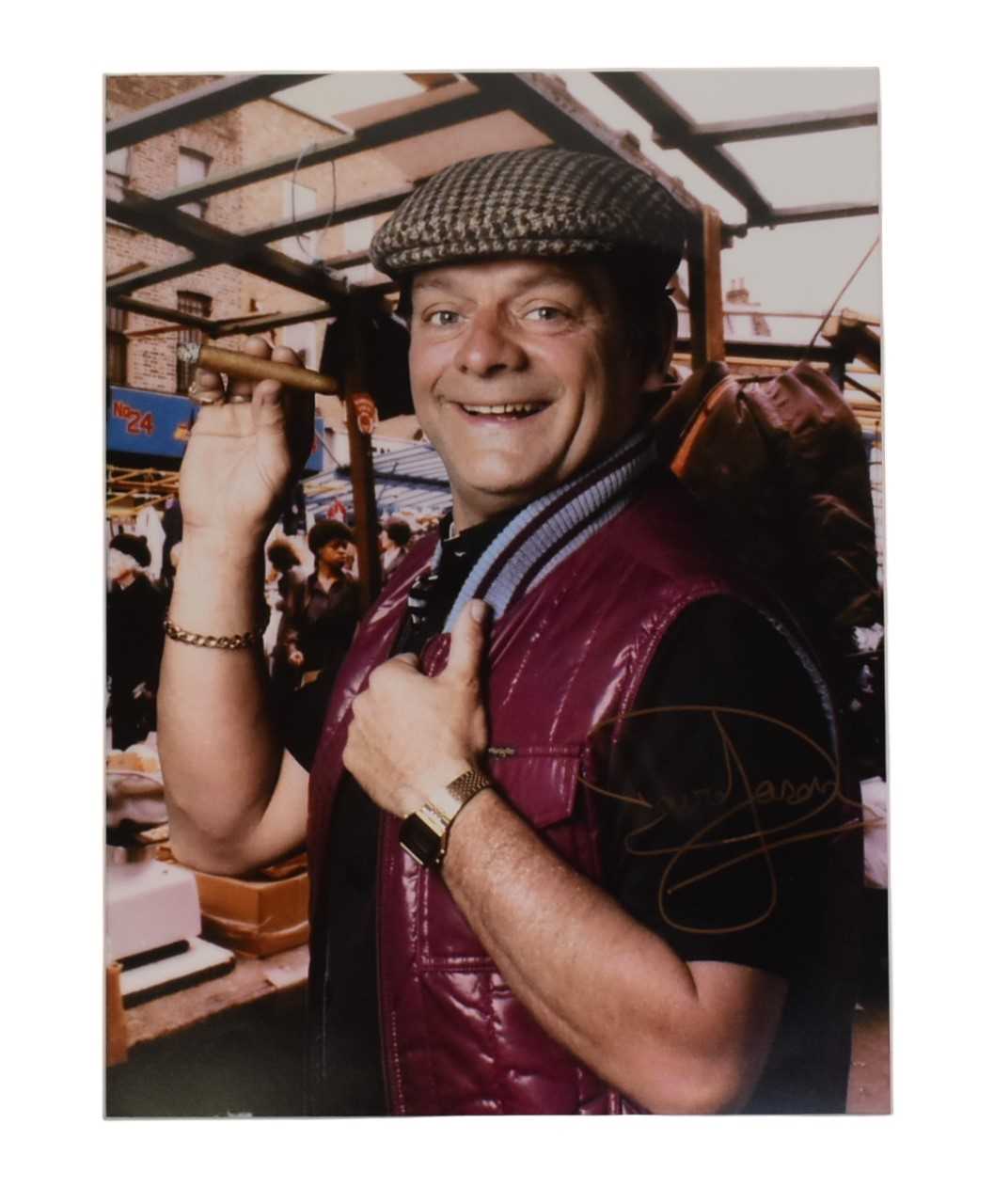 Lot 108 - ONLY FOOLS & HORSES - SIR DAVID JASON - SIGNED 16X12" PHOTOGRAPH