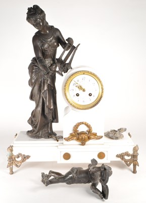 Lot 206 - EARLY 20TH CENTURY NEO CLASSICAL MANTLE CLOCK