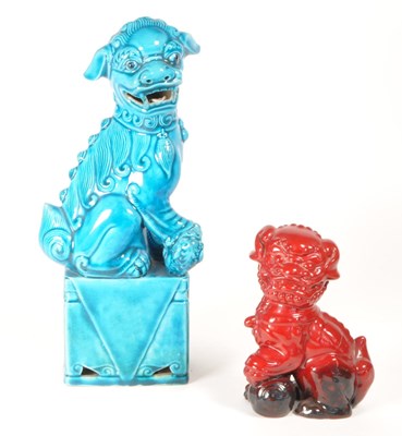 Lot 107 - 20TH CENTURY ROYAL DOULTON FLAMBE WITH CHINESE PORCELAIN FOO DOG