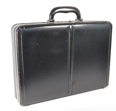 Lot 275 - CONDOTTI - LATE 20TH CENTURY HAND MADE LEATHER SUITCASE