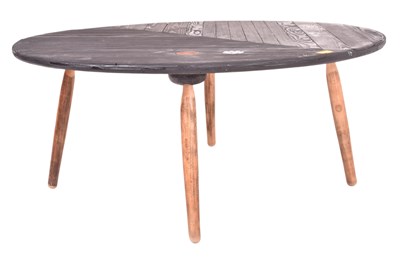 Lot 152 - CONTEMPORARY BESPOKE-MADE COFFEE TABLE