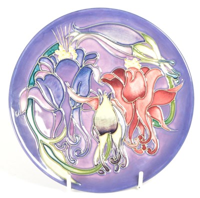 Lot 116 - MOORCROFT - 1999 TRIAL POTTERY PLATE