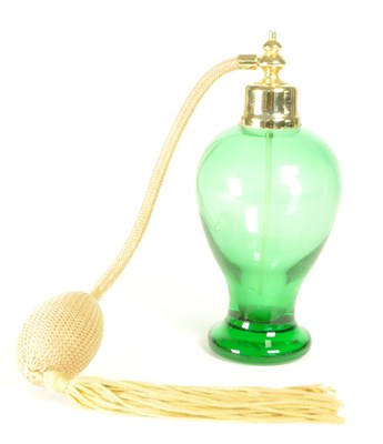Lot 118 - VINTAGE 20TH CENTURY FRENCH PERFUME BOTTLE
