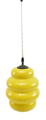 Lot 130 - VINTAGE MID CENTURY YELLOW GLASS BEEHIVE PENDANT CEILING LIGHT