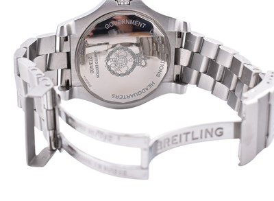 Lot 15 - GCHQ LIMITED EDITION BREITLING AVENGER SEAWOLF WRISTWATCH