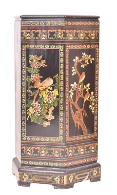 Lot 433 - CHINESE CHINOISERIE BLACK LACQUERED OCTAGONAL CUPBOARD