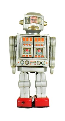 Lot 499 - TINPLATE TOYS - VINTAGE JAPANESE ROTATE-O-MATIC ROBOT