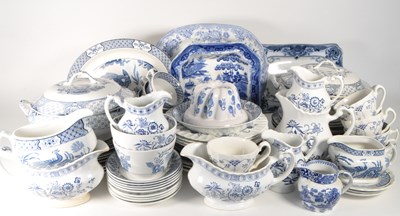 Lot 128 - LARGE COLLECTION OF 19TH / 20TH CENTURY BLUE AND WHITE TRANSFERWARE