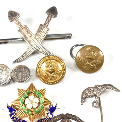 Lot 242 - COLLECTION OF MILITARY & VICTORIAN BROOCH PINS & BUTTONS