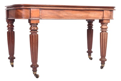 Lot 430 - WARING & GILLOW (ATTRIBUTED) - 19TH CENTURY DINING TABLE