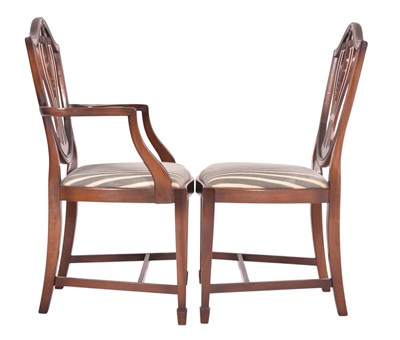 Lot 355 - THOMAS GLENISTER - REGENCY STYLE MAHOGANY DINING TABLE AND CHAIRS