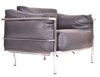 Lot 475 - AFTER LE CORBUSIER - LC2 STYLE MODEL - VINTAGE RECEPTION ARMCHAIR