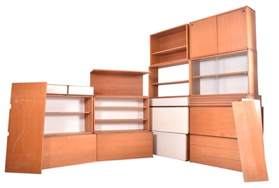 Lot 496 - BEAVER & TAPLEY - LARGE MID CENTURY MODULAR FLOATING WALL SYSTEM